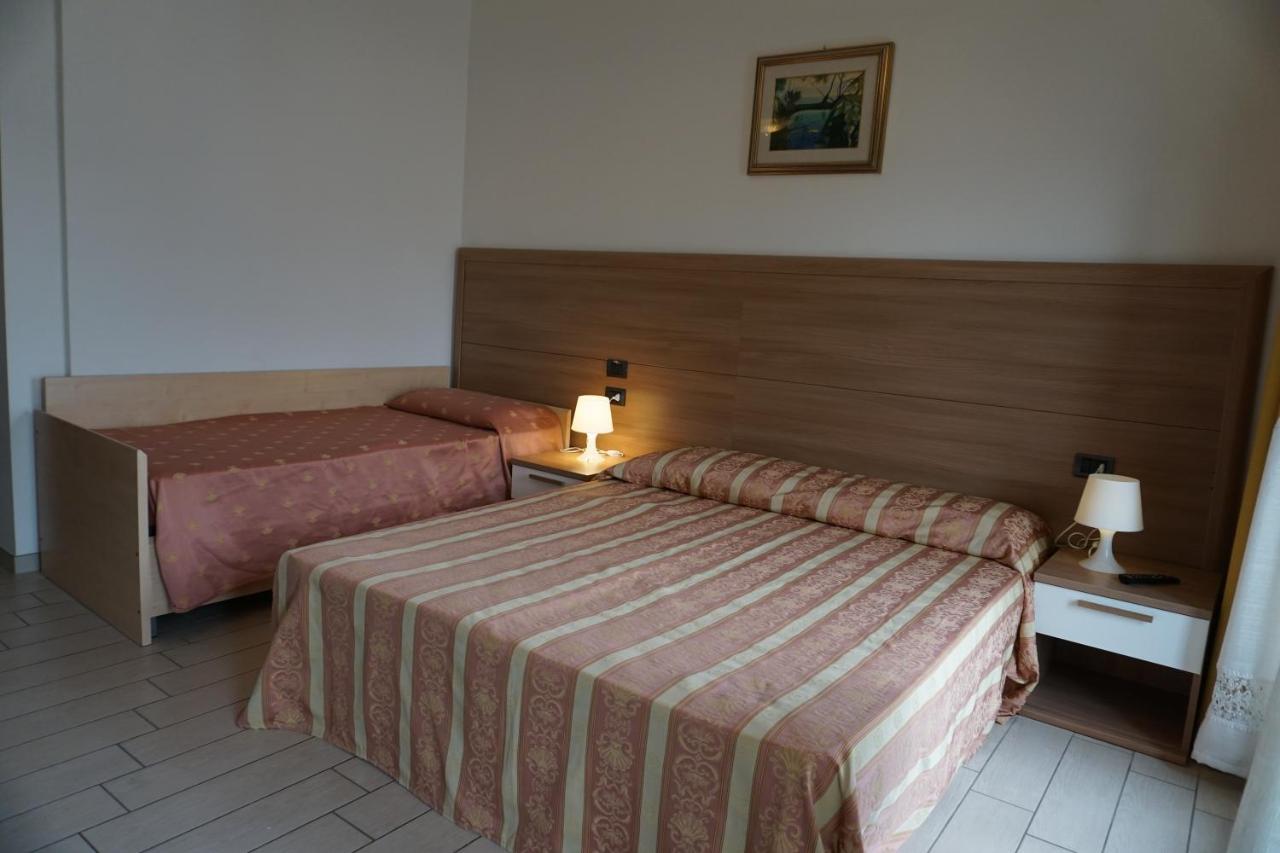 Hotel Ideal 3*