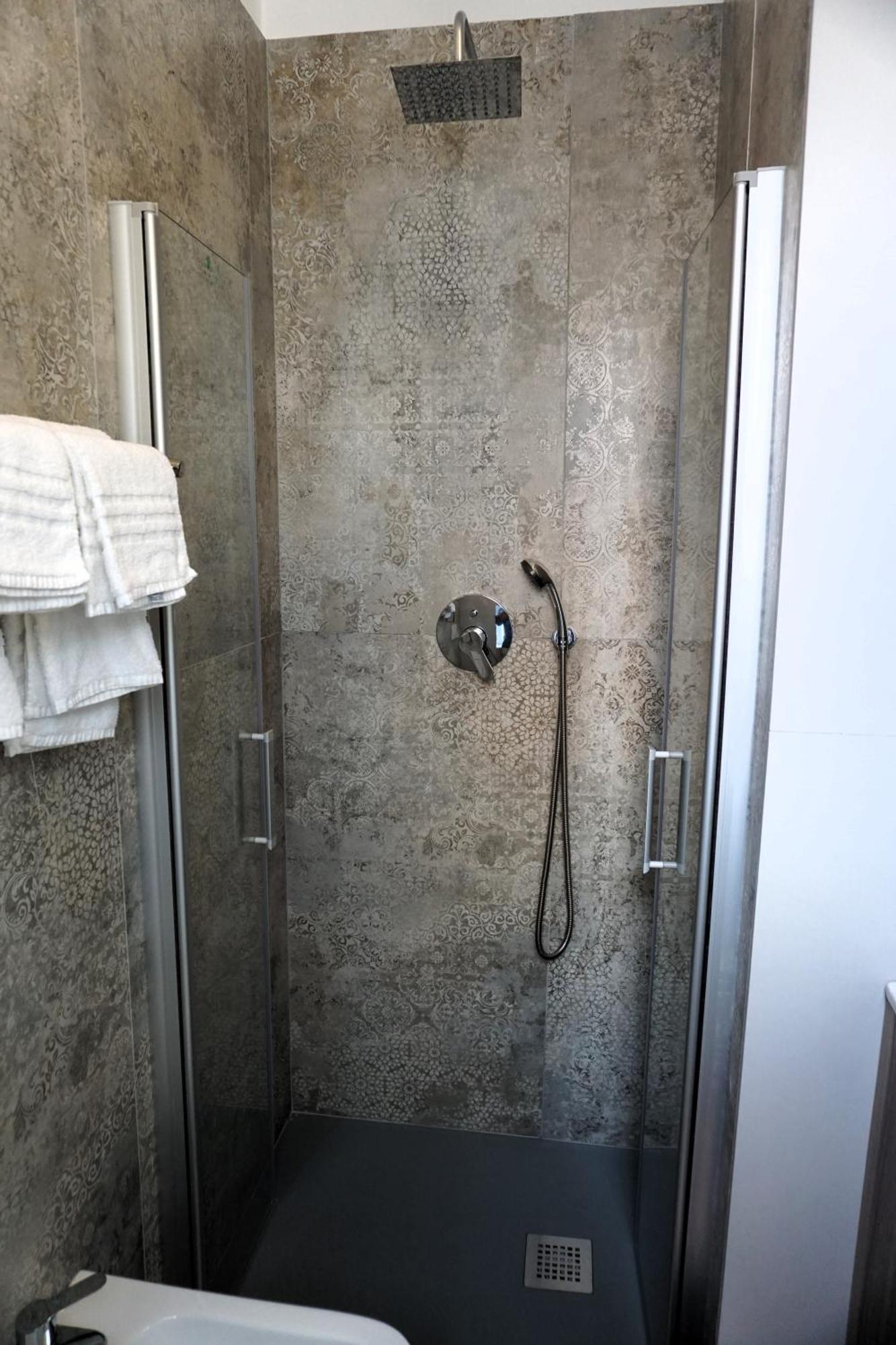 Ideal Hotel 3*